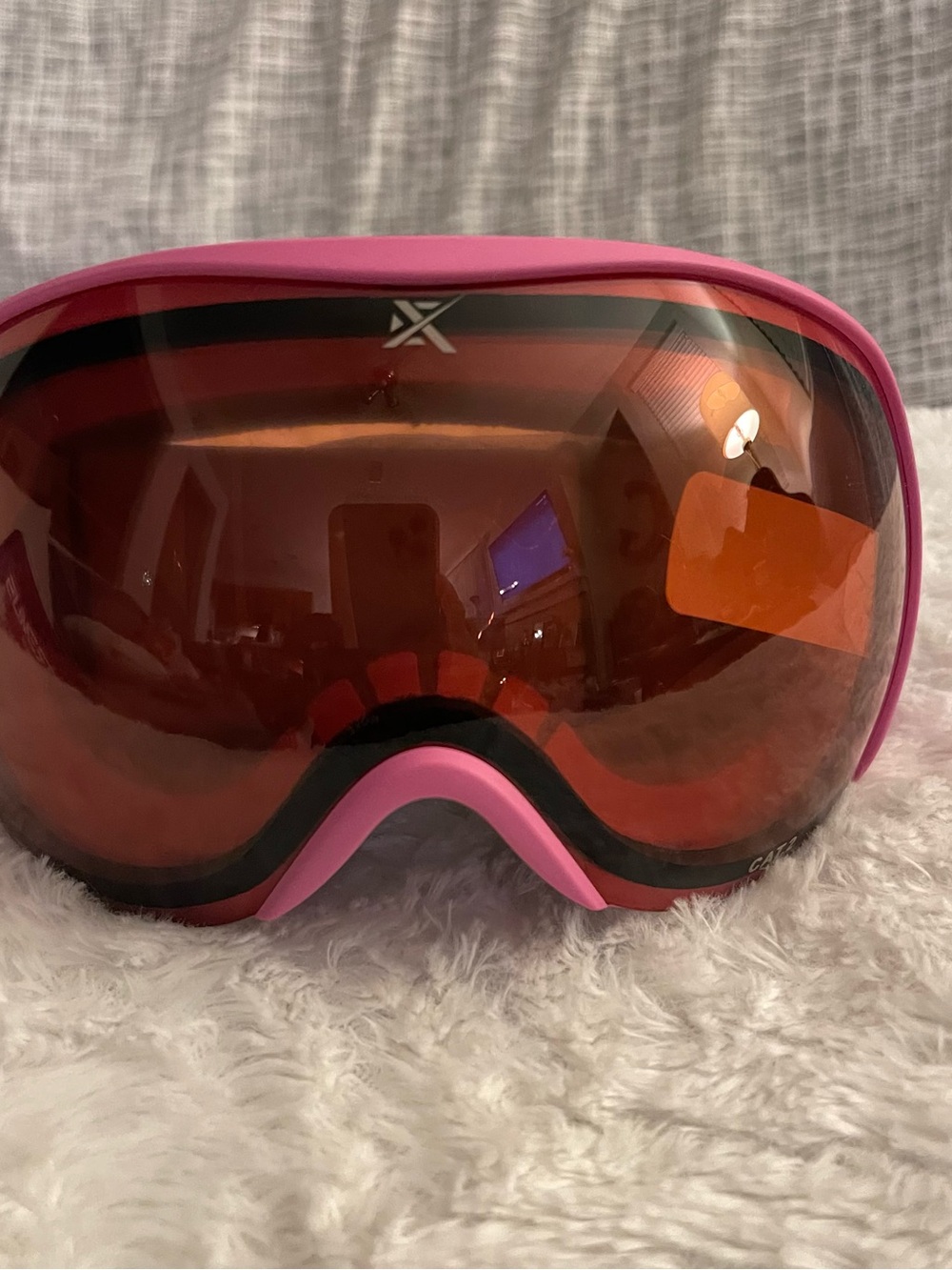 Women's Pink Snow Goggles with Red Lens